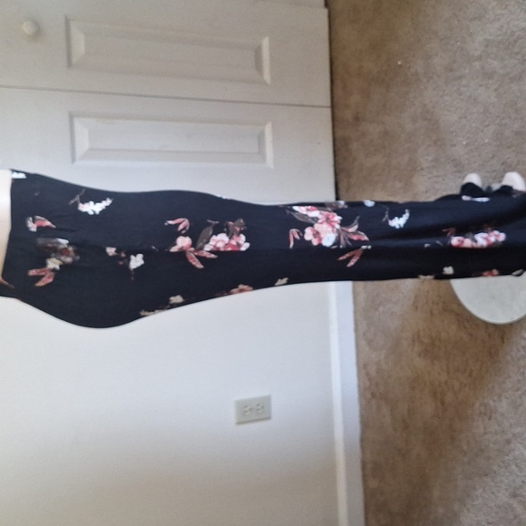 Boho Black Floral Wide-Leg Pants – Size Large - Picture 2 of 5